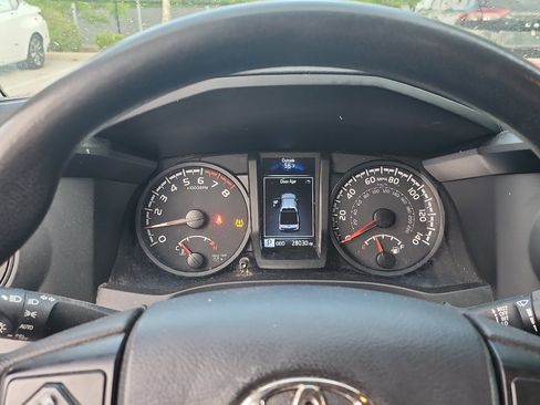 Used 2023 Toyota Tacoma SR AWD/4WD image 11