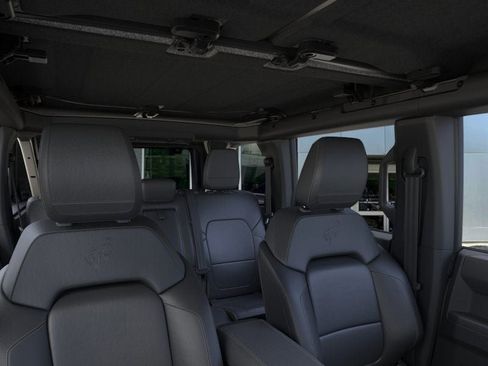 New 2025 Ford Bronco Badlands w/ Sasquatch Package image 12