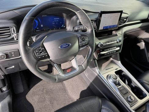 Used 2020 Ford Explorer ST image 8