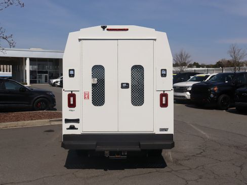 Used 2019 Chevrolet Express 3500 w/ Power Convenience Package image 9