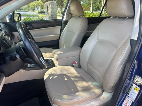 Used 2016 Subaru Outback 2.5i Limited AWD/4WD image 12