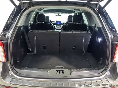Certified 2021 Ford Explorer XLT w/ Equipment Group 202A AWD/4WD image 23