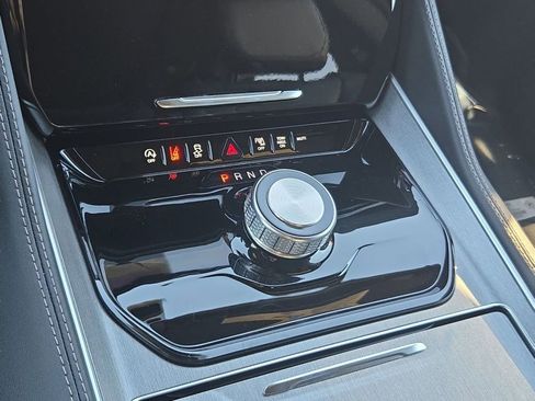 New 2025 Jeep Wagoneer Series II w/ Premium Group I RWD image 21