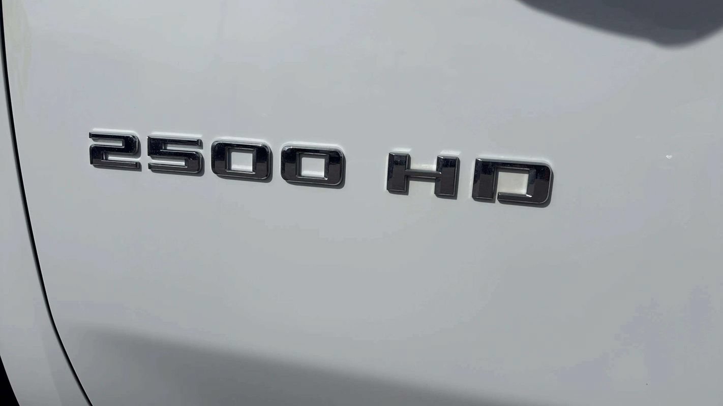 Used 2024 Chevrolet Silverado 2500 LT w/ Convenience Package AWD/4WD image 23