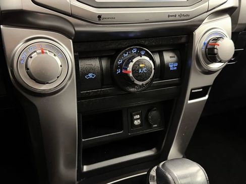 Used 2019 Toyota 4Runner SR5 Premium AWD/4WD image 19