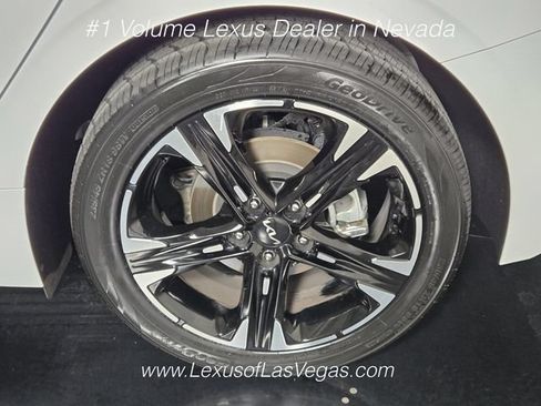 Used 2023 Kia K5 GT-Line w/ GT-Line Premium Package FWD image 11