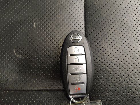 Used 2020 Nissan Rogue SL FWD image 32