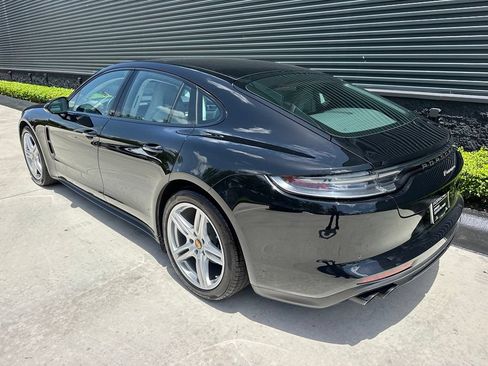 Certified 2023 Porsche Panamera Platinum Edition w/ Assistance Package RWD image 3