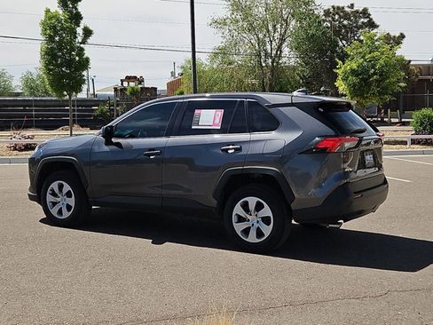 Used 2022 Toyota RAV4 LE image 8