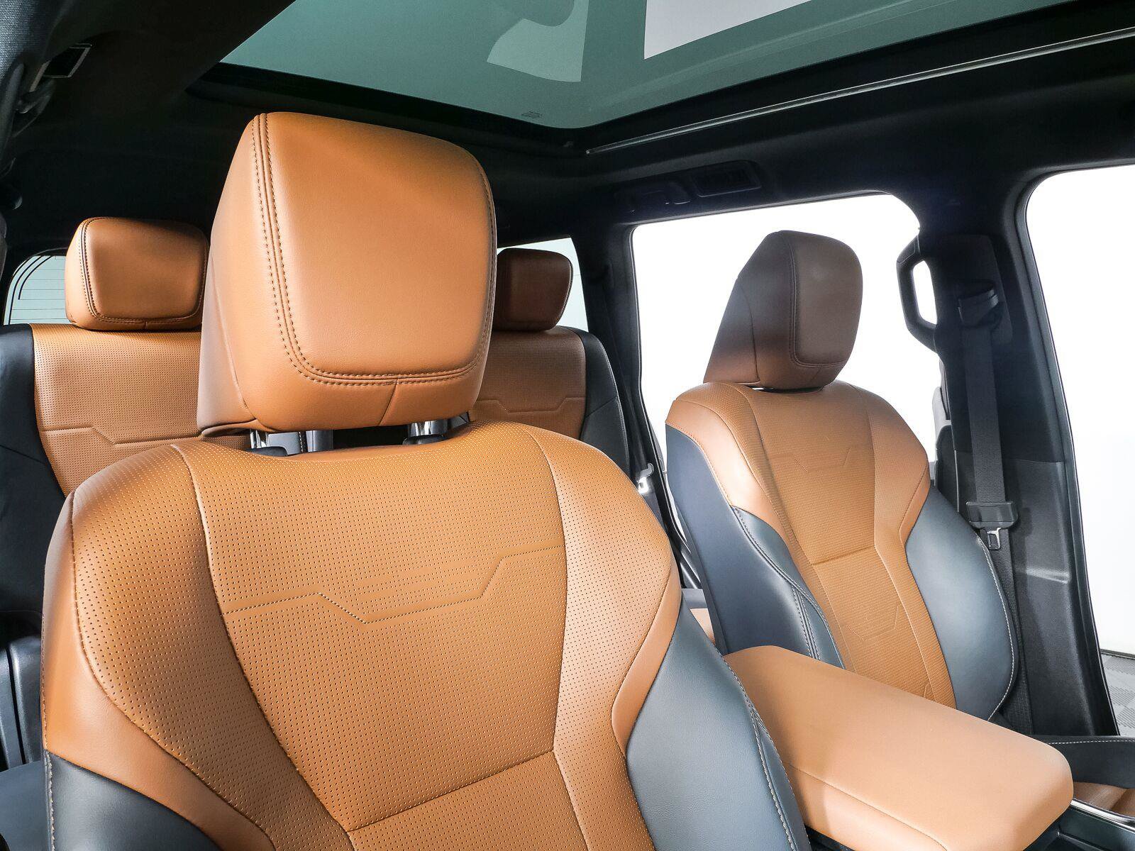Used 2025 Lexus GX 550 w/ Accessory Package (Z1) AWD/4WD image 23