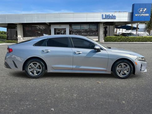 Used 2021 Kia K5 LX FWD image 9