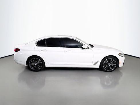 Used 2022 BMW 540i w/ Convenience Package image 11