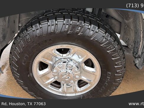 Used 2022 RAM 2500 Tradesman w/ Chrome Appearance Group AWD/4WD image 16