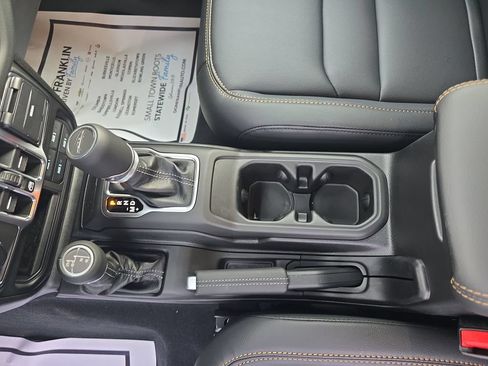 New 2026 Jeep Gladiator Sport AWD/4WD image 24