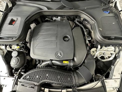 Used 2021 Mercedes-Benz GLC 300 4MATIC image 37