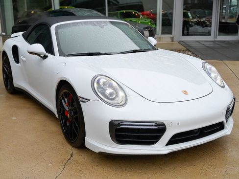 Used 2019 Porsche 911 Turbo S image 3