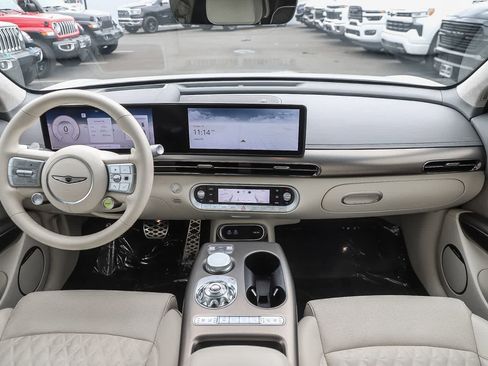 Used 2023 Genesis GV60 Performance AWD/4WD image 12
