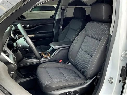 Used 2021 GMC Acadia SLE w/ Driver Convenience Package image 24