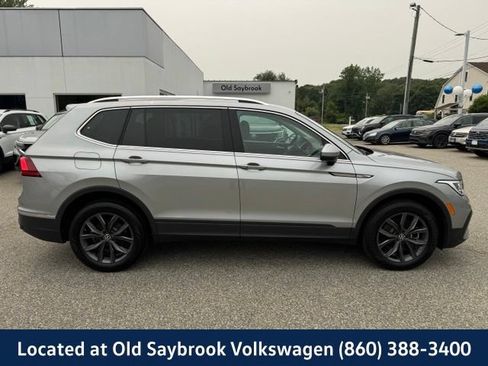 Used 2022 Volkswagen Tiguan SE AWD/4WD image 4