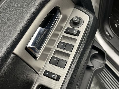 Used 2016 Ford Expedition EL XLT w/ Equipment Group 202A image 10