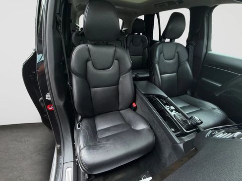 Used 2018 Volvo XC90 T5 Momentum w/ Convenience Package AWD/4WD image 23