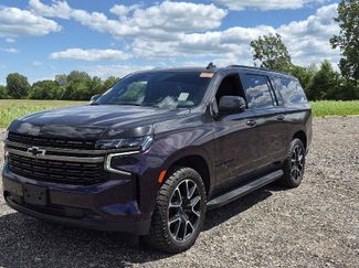 Used 2022 Chevrolet Suburban RST w/ Luxury Package AWD/4WD video 1