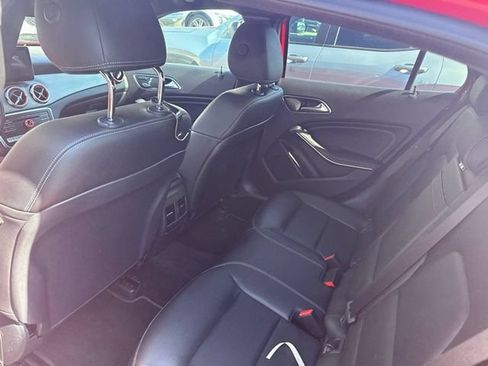 Used 2018 Mercedes-Benz GLA 250 4MATIC image 13