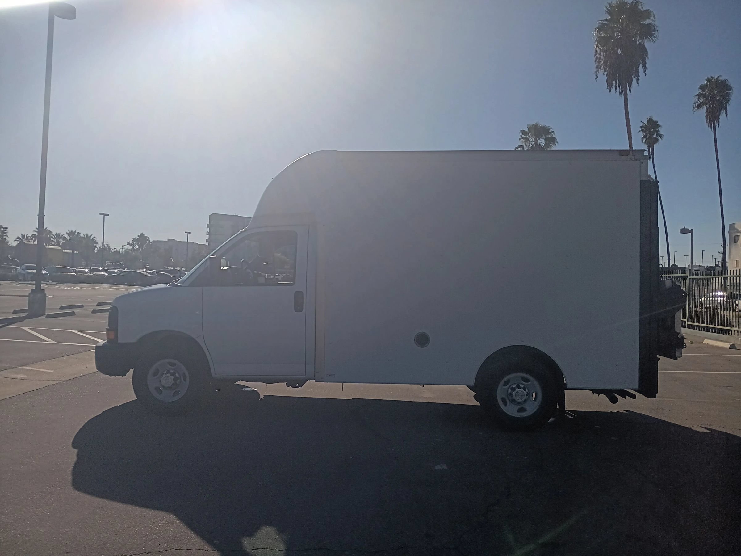 Used 2010 Chevrolet Express 3500 RWD image 6