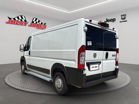 Used 2025 RAM ProMaster 2500 w/ U-Haul Equipment Group FWD image 5