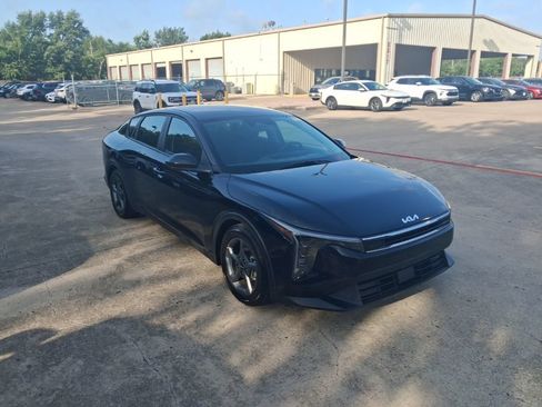 Used 2025 Kia K4 FWD image 6