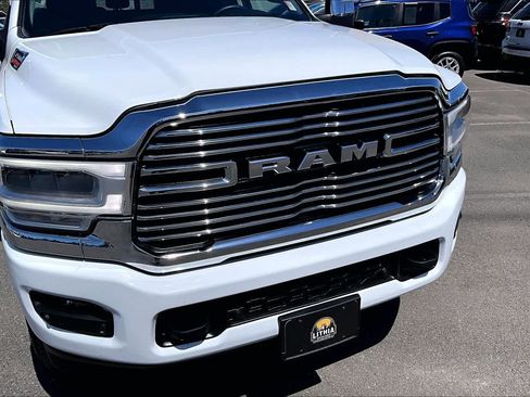 Used 2024 RAM 2500 Laramie w/ Safety Group AWD/4WD image 33