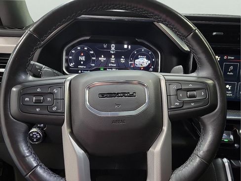 Used 2023 GMC Sierra 1500 Denali w/ Technology Package AWD/4WD image 17