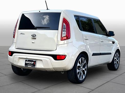 Used 2013 Kia Soul ! w/ Premium Pkg FWD image 12