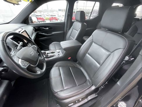 Certified 2023 Chevrolet Traverse RS image 19