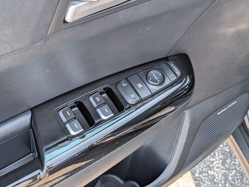 Used 2018 Kia Sportage EX w/ Option Group 040 AWD/4WD image 19