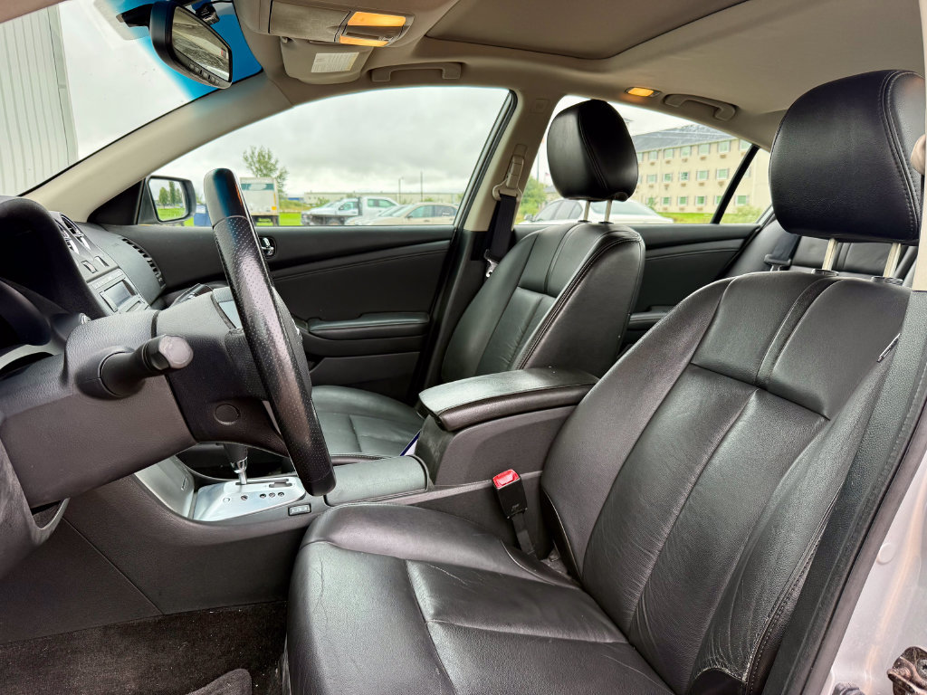 Used 2009 Nissan Altima 2.5 SL w/ SL Pkg FWD image 11