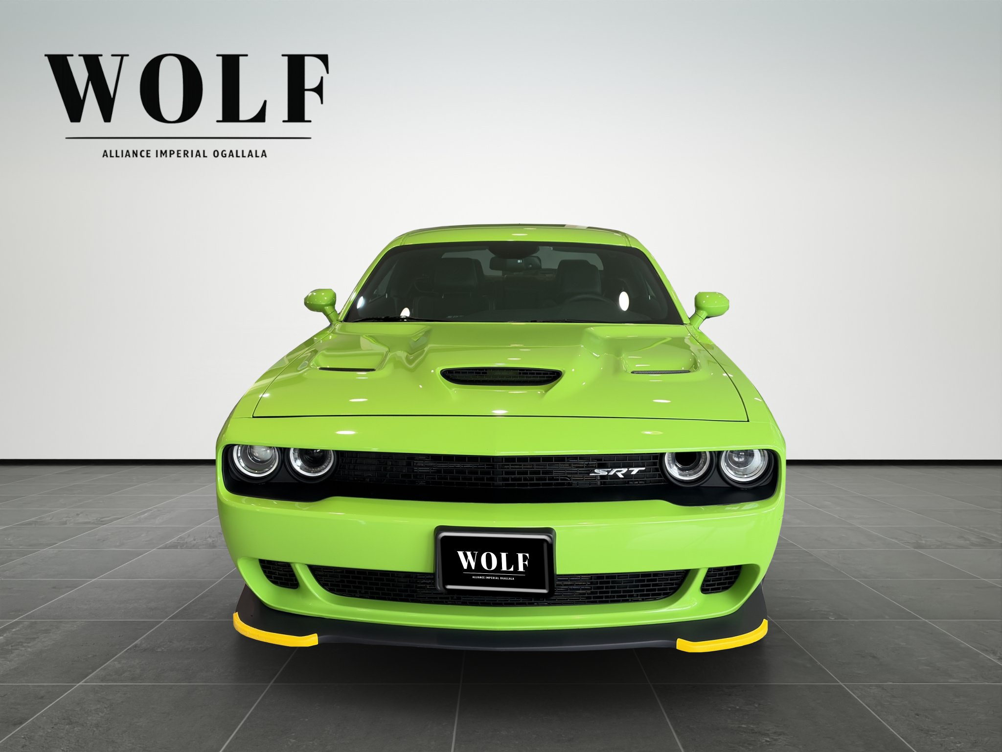 Used 2015 Dodge Challenger SRT Hellcat RWD image 2