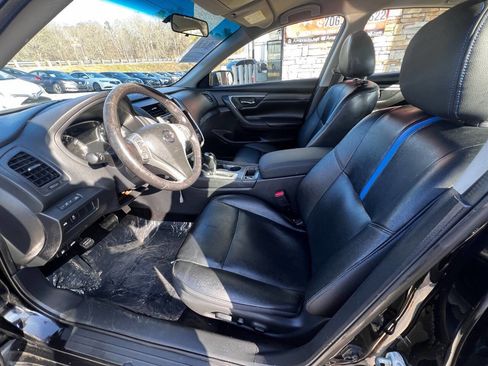 Used 2018 Nissan Altima 2.5 SR w/ SR Midnight Edition image 16