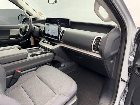 New 2025 Ford Expedition Active AWD/4WD image 61