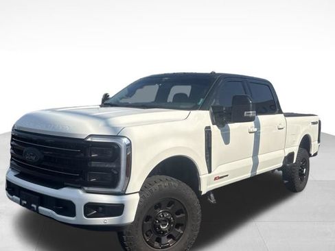Used 2026 Ford F350 Platinum w/ Tremor Off-Road Package AWD/4WD image 1