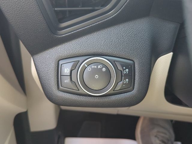 Used 2019 Ford Escape SE FWD image 19