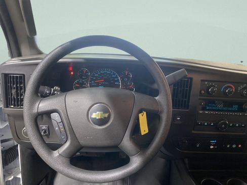 Used 2024 Chevrolet Express 2500 w/ Driver Convenience Package RWD image 18