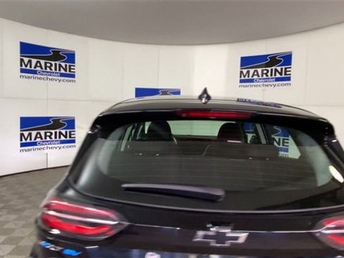 Used 2022 Chevrolet Bolt LT image 9