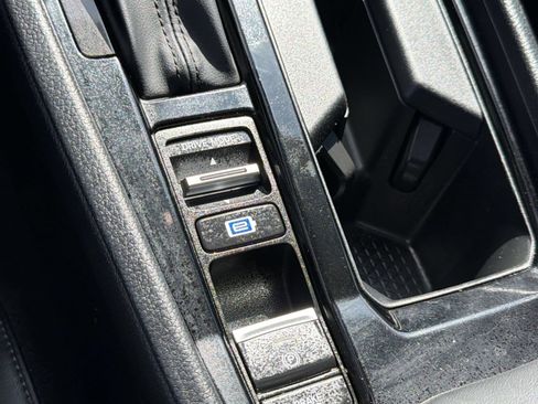 Used 2023 Honda Accord EX-L image 17