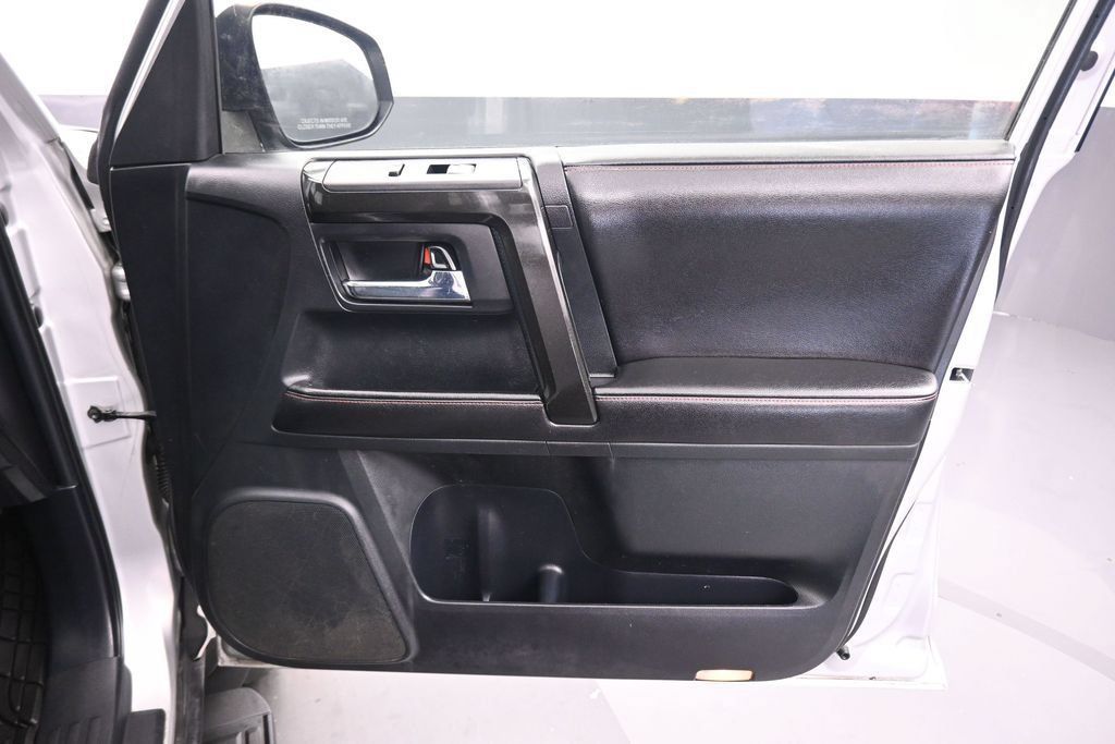 Used 2015 Toyota 4Runner Trail Premium AWD/4WD image 38