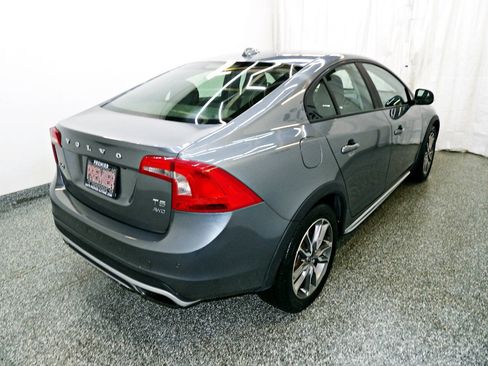 Used 2016 Volvo S60 T5 Cross Country Platinum AWD/4WD image 6