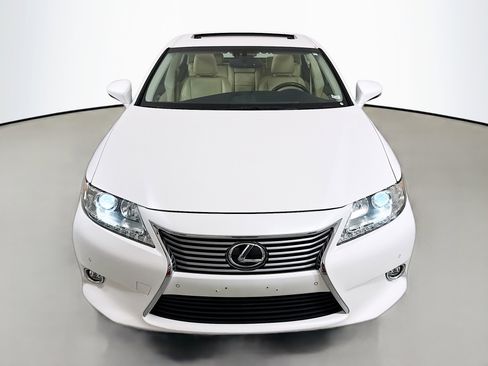 Used 2014 Lexus ES 350 w/ Luxury Package image 2