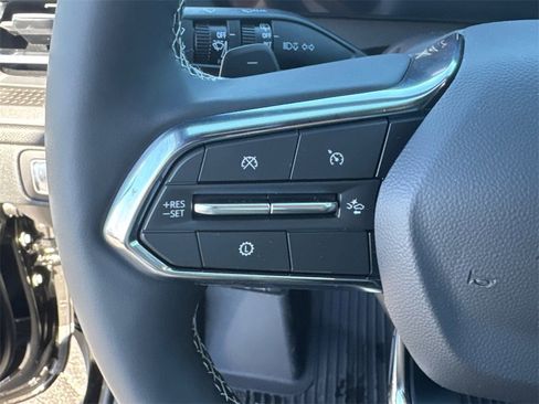 New 2026 Chevrolet Traverse LT w/ Driver Confidence Package image 29