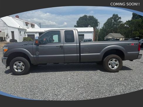 Used 2011 Ford F250 XLT w/ XLT Premium Pkg AWD/4WD image 2