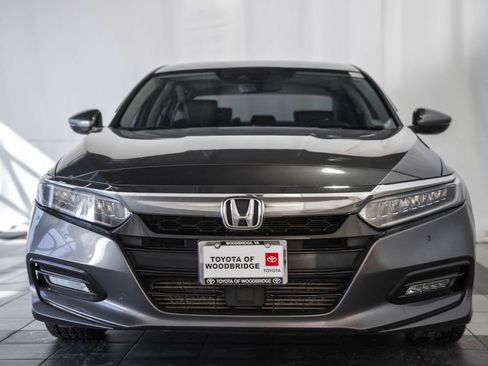 Used 2020 Honda Accord Touring image 2
